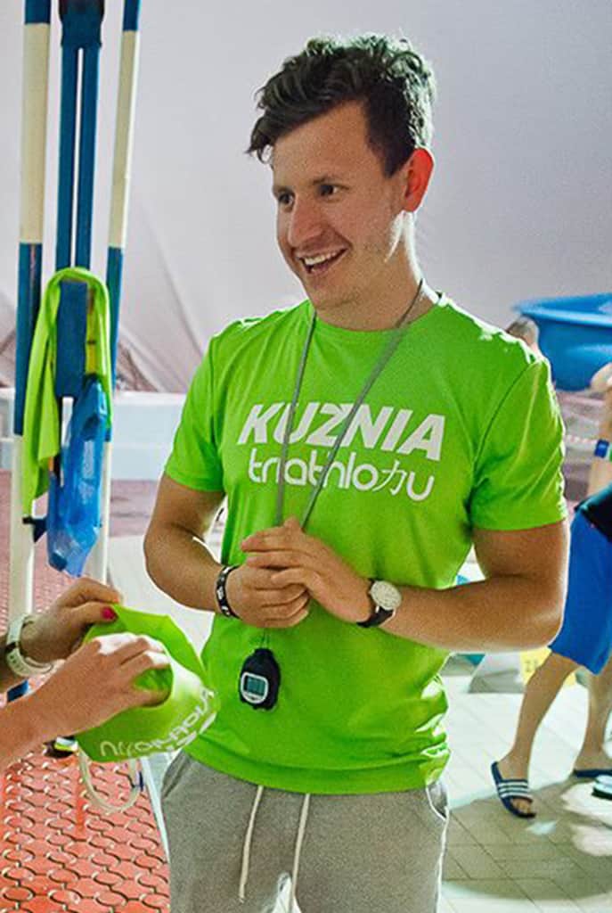 https://kuznia-triathlonu.pl/wp-content/uploads/2021/01/tomek-2.jpg