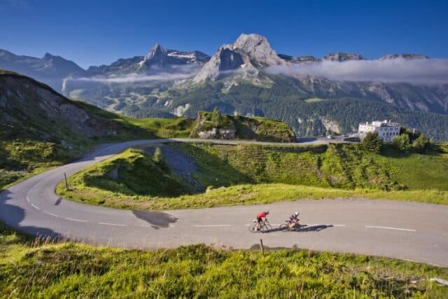 https://kuznia-triathlonu.pl/wp-content/uploads/2025/09/Col-dAubisque-pyrenees-cycling-640x427.jpg